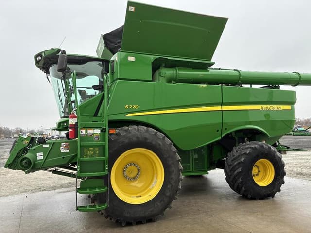 Image of John Deere S770 equipment image 4
