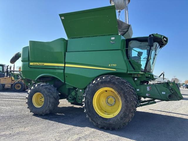 Image of John Deere S770 equipment image 1