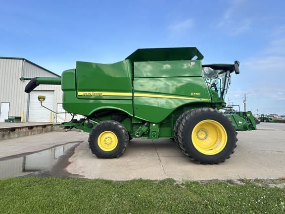 Image of John Deere S770 equipment image 4