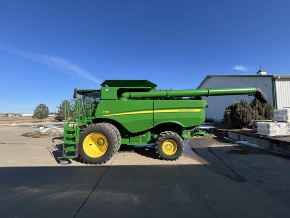 Image of John Deere S770 equipment image 3