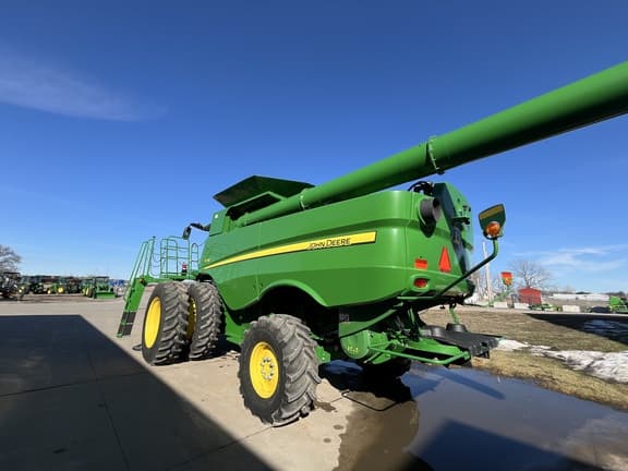 Image of John Deere S770 equipment image 3