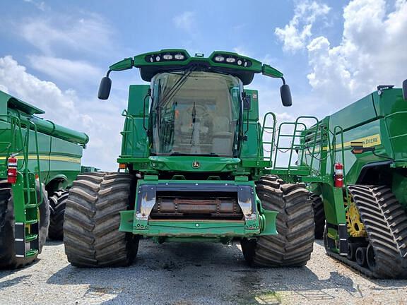 Image of John Deere S770 equipment image 1