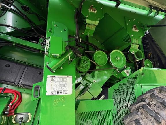 Image of John Deere S770 equipment image 2