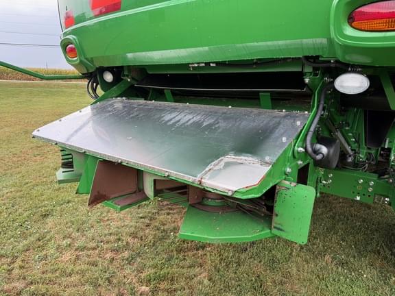 Image of John Deere S770 equipment image 4