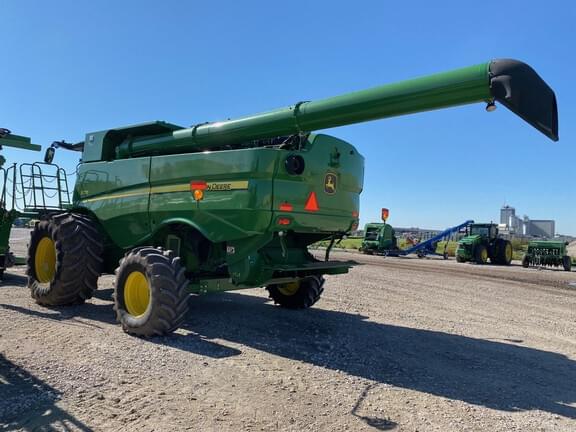 Image of John Deere S770 equipment image 3