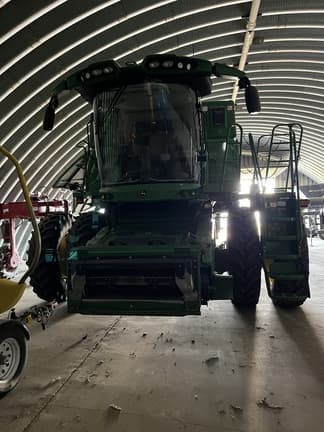Image of John Deere S770 equipment image 1
