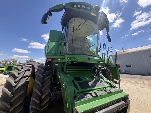 Image of John Deere S770 equipment image 4