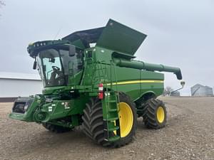 2021 John Deere S770 Image