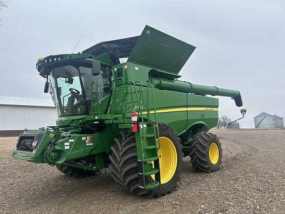 Image of John Deere S770 Primary image