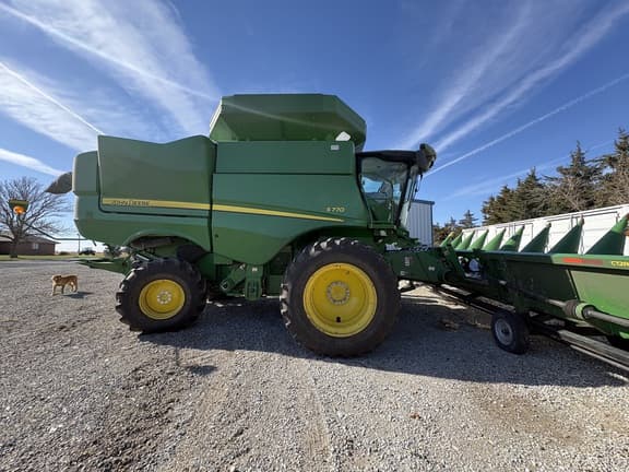 Image of John Deere S770 equipment image 4