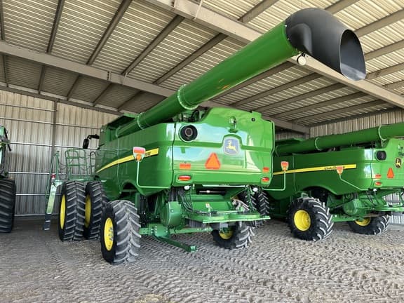 Image of John Deere S770 equipment image 3
