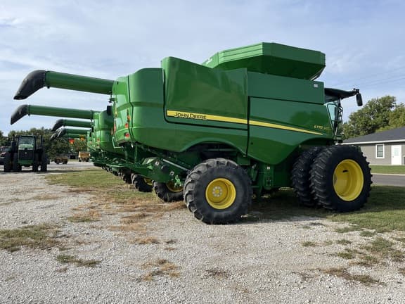 Image of John Deere S770 equipment image 3