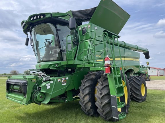Main image John Deere S770