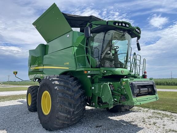 Image of John Deere S770 equipment image 2