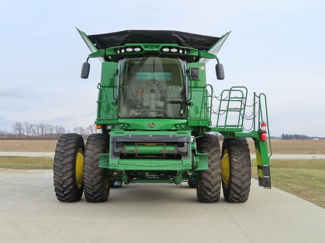 Image of John Deere S770 equipment image 3