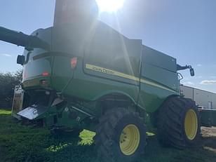 Main image John Deere S770 4