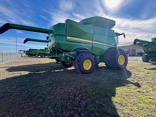 Main image John Deere S770 3