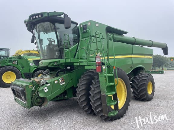 Image of John Deere S770 equipment image 1