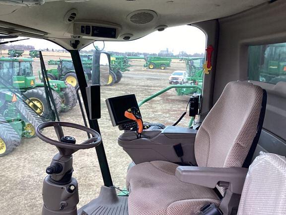 Image of John Deere S770 equipment image 1