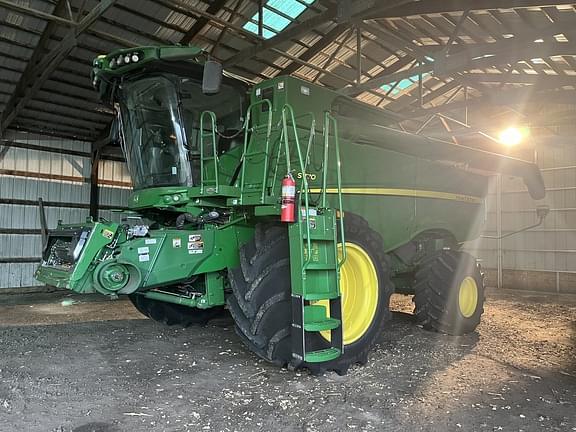 Image of John Deere S770 Primary image