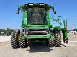 Image of John Deere S770 equipment image 1