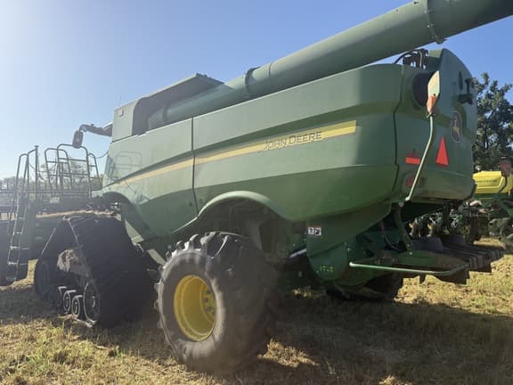Image of John Deere S770 equipment image 3