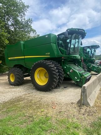 Main image John Deere S770