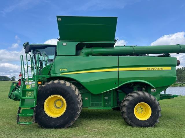 Image of John Deere S770 equipment image 2