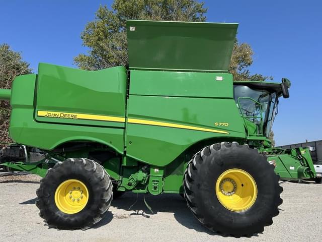 Image of John Deere S770 equipment image 3