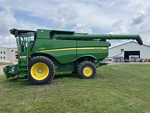 Main image John Deere S770 0