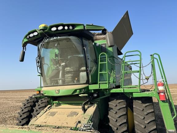 Image of John Deere S770 equipment image 3