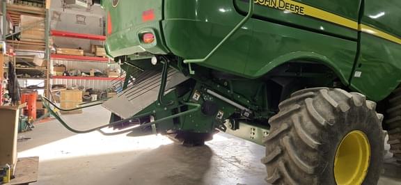 Image of John Deere S770 equipment image 3
