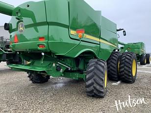 Main image John Deere S770 4