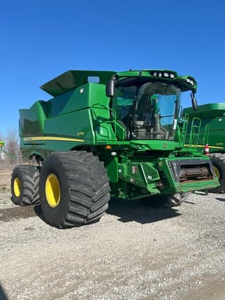 Main image John Deere S770