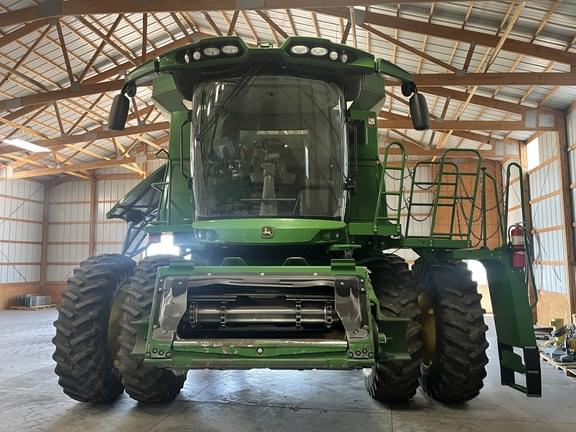 Image of John Deere S770 equipment image 1