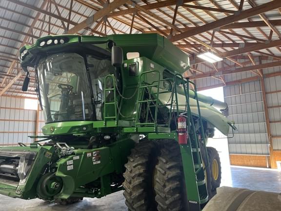 Image of John Deere S770 Primary image
