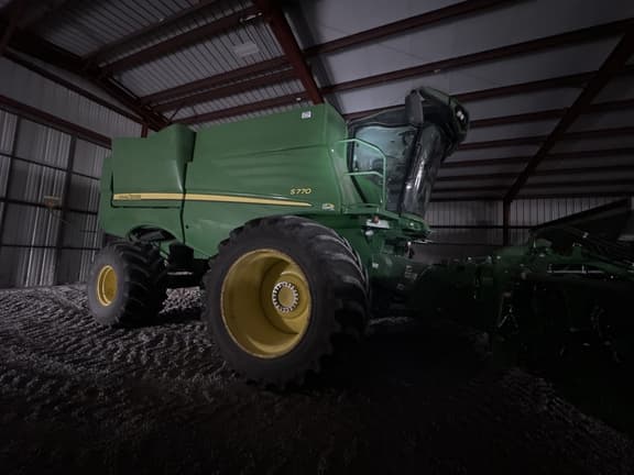 Image of John Deere S770 equipment image 2
