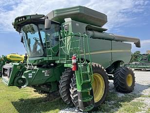 Main image John Deere S770 1