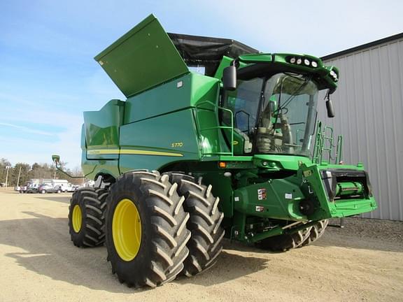 Image of John Deere S770 equipment image 4