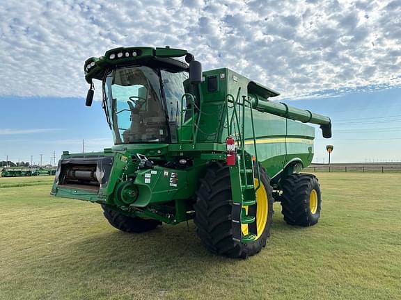 Image of John Deere S770 equipment image 2