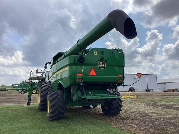 Image of John Deere S770 equipment image 2