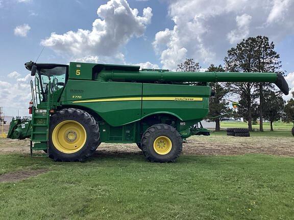 Image of John Deere S770 equipment image 1
