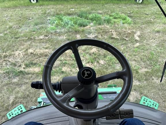 Image of John Deere S770 equipment image 2