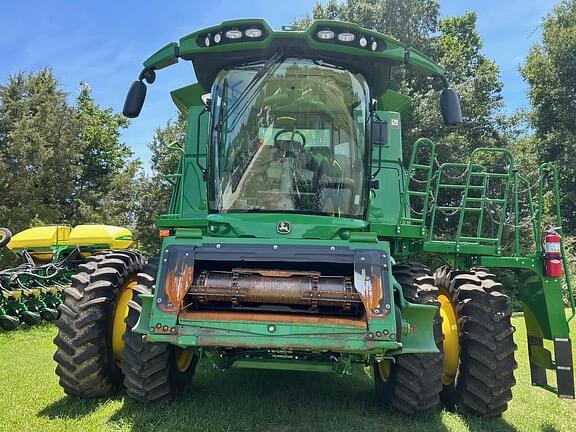 Image of John Deere S770 equipment image 1