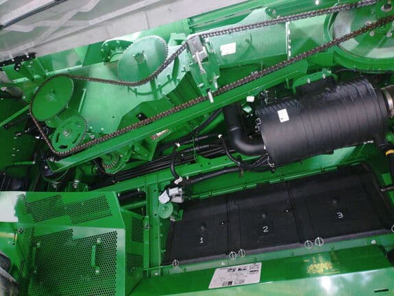 Image of John Deere S770 equipment image 3