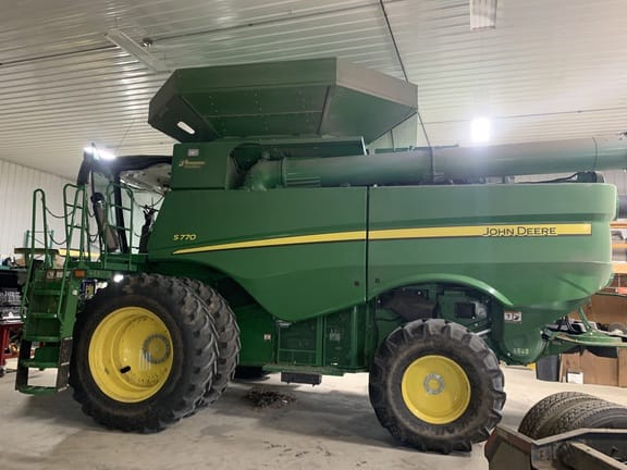 Main image John Deere S770