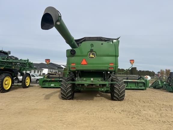 Image of John Deere S770 equipment image 3