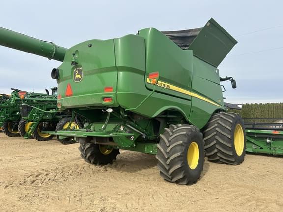 Image of John Deere S770 equipment image 2
