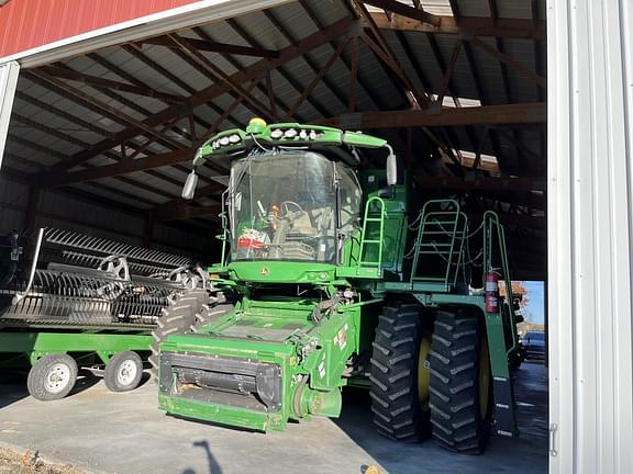 Image of John Deere S770 equipment image 1