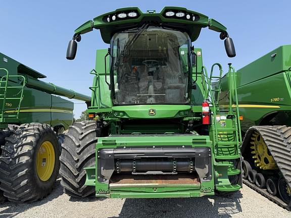 Image of John Deere S770 equipment image 4